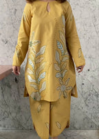 Golden yellow Zb-1062
