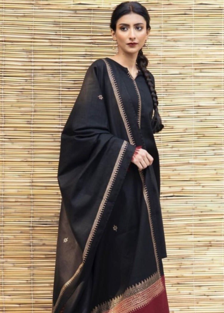 Black M-embroidered 3Pc ZB-120